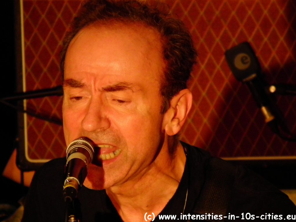 Hugh_Cornwell_2012_0007.JPG