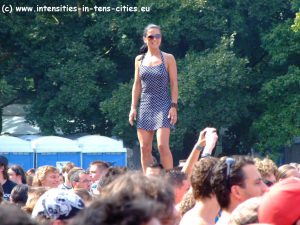 Crowds_Sziget_0001.JPG